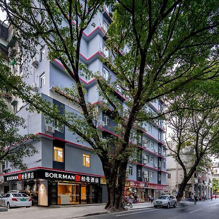 Shisanhang West Gate Subway Station Branch Guangzhou Exterior photo