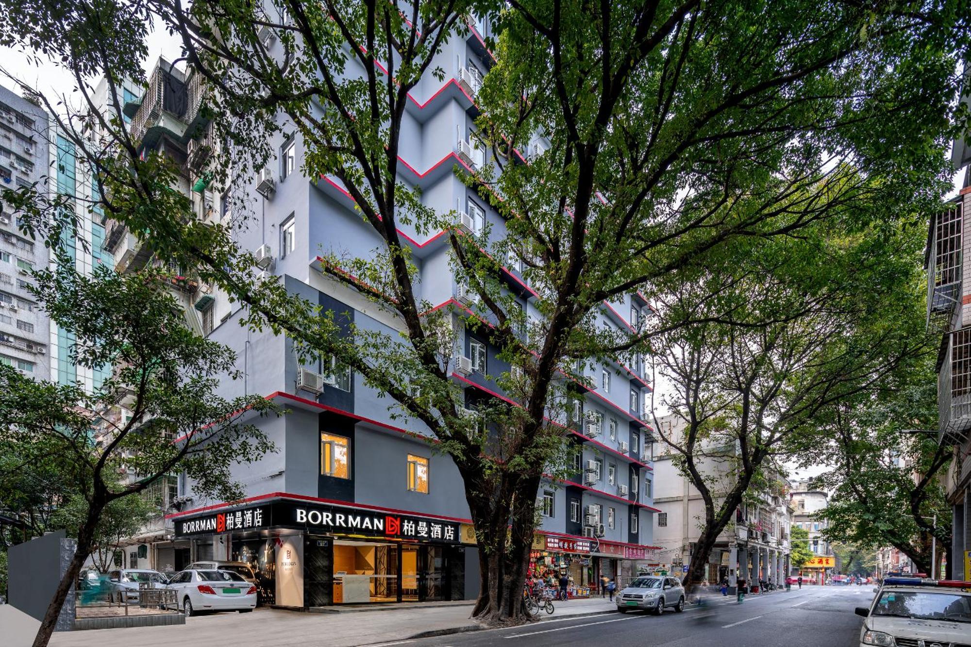 Shisanhang West Gate Subway Station Branch Guangzhou Exterior photo